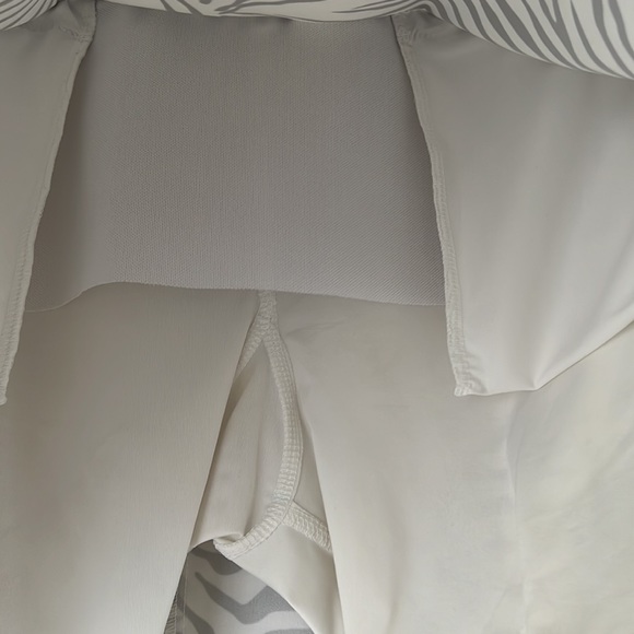 Tail Skort - Picture 4 of 9